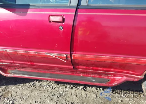 1995 Ford Explorer z USA, uszkodzony, nr VIN 1FMDU32X4SUA80928